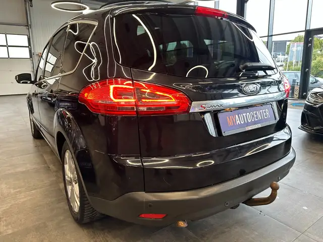Ford S-Max view 5