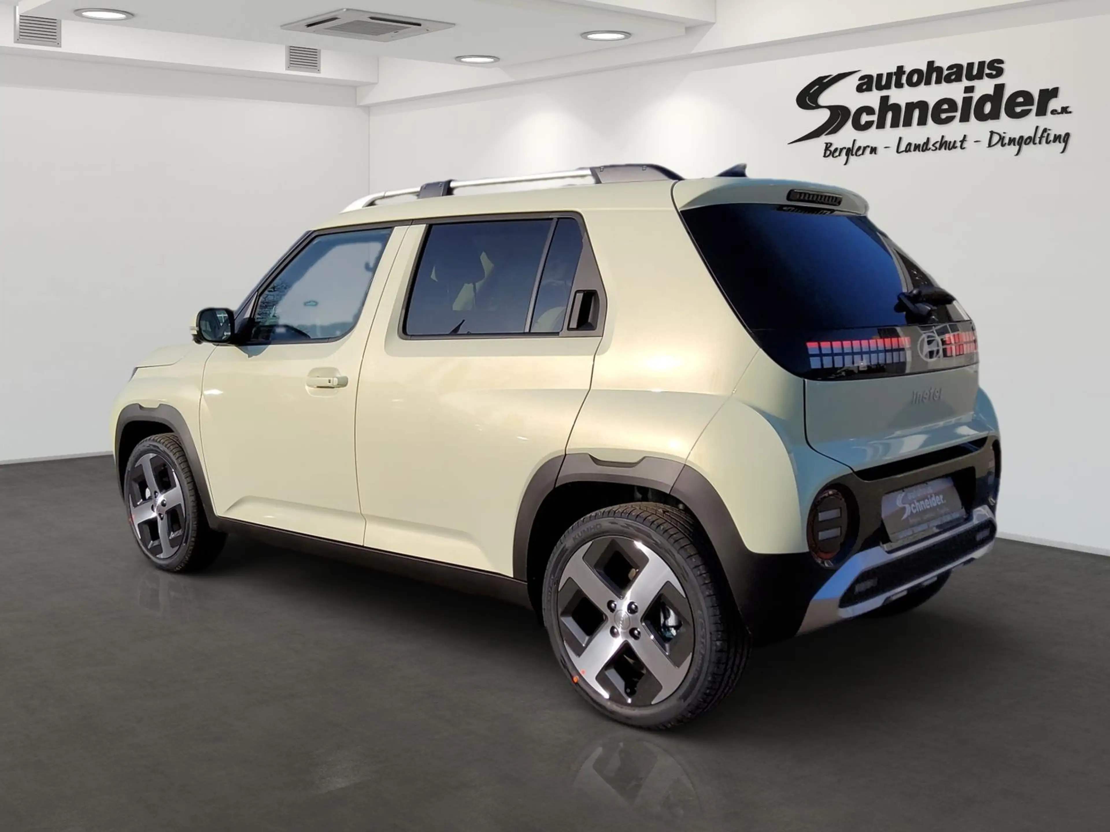 Hyundai Inster EV 49 kWh PRIME WÄRMEPUMPE/360°/NAVI/LED/SHZ/DAB+ — photo 3