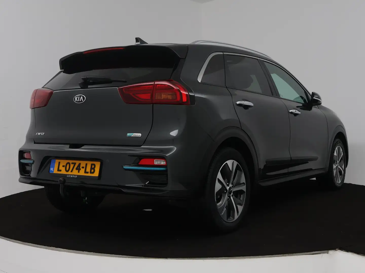 Kia e-Niro DynamicPlusLine 64 kWh | Schuif/kanteldak | Apple Gris - 2