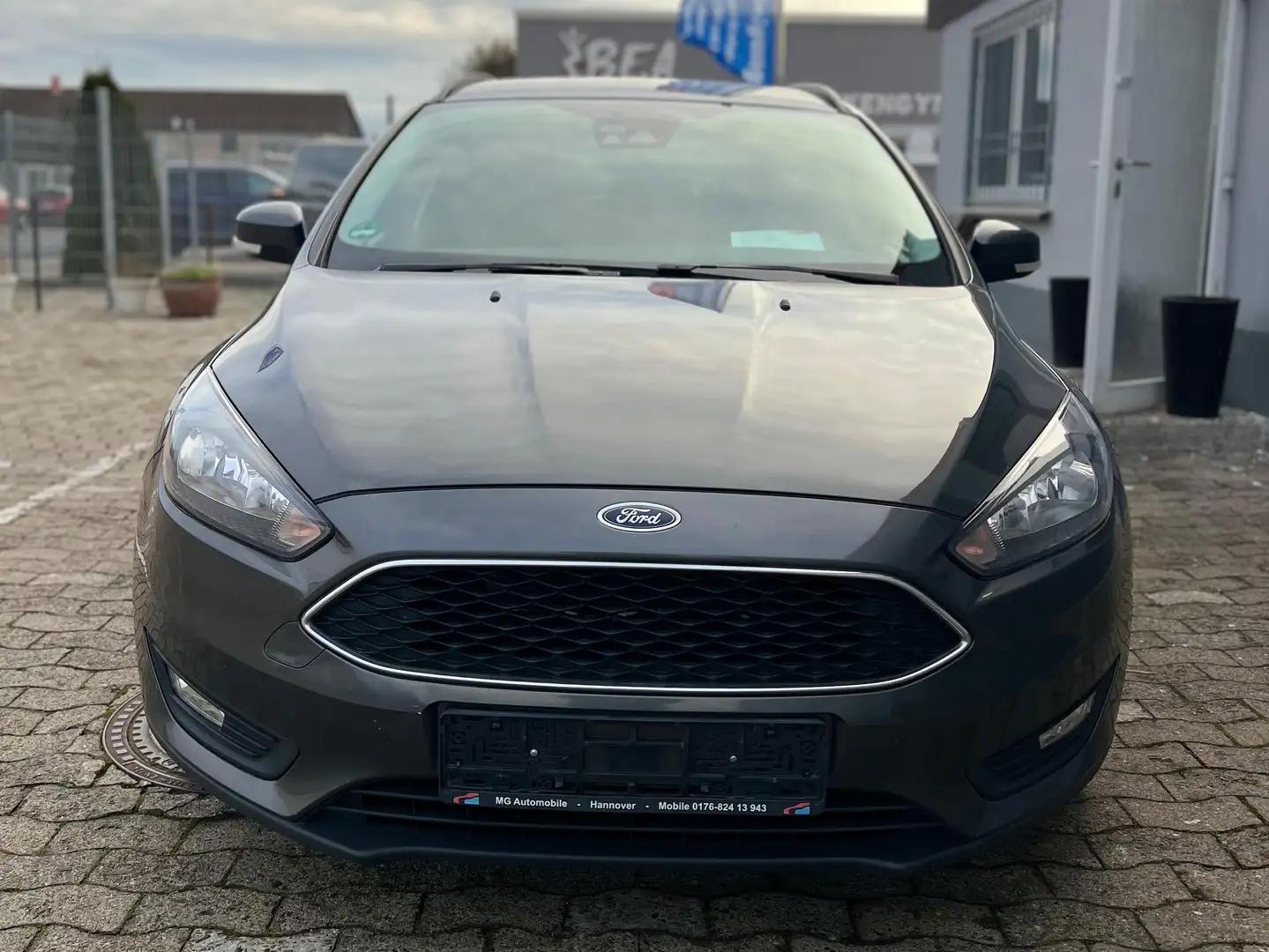 Ford Focus Cool Gris - 2