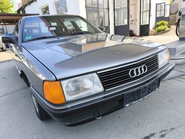 Audi 100 Audi 100 CS