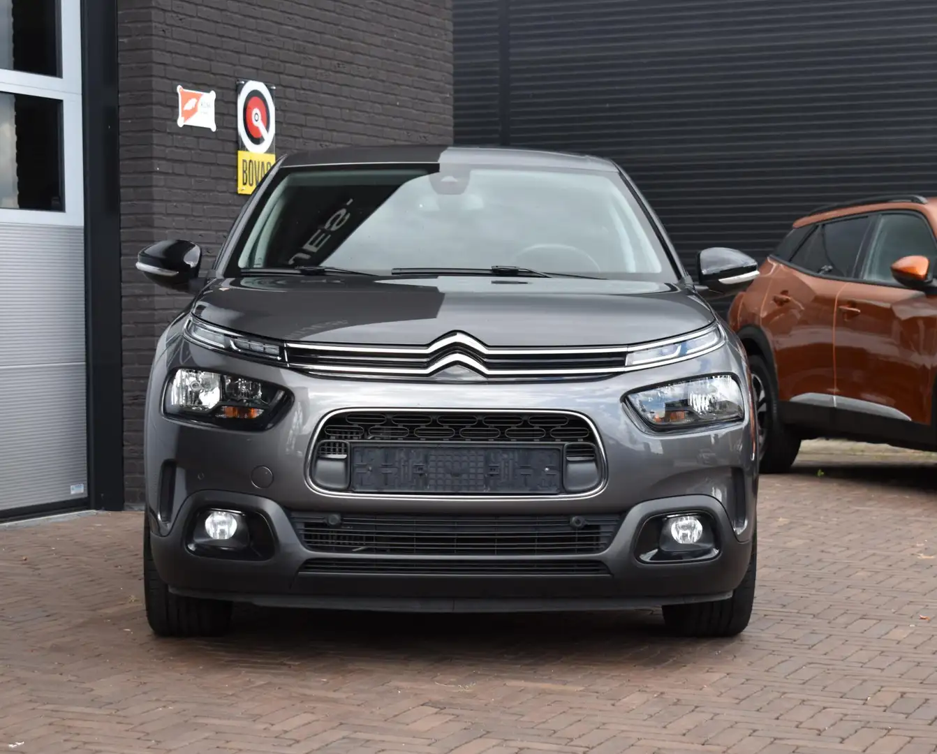 Citroen C4 Cactus 1.2 PureTech 110 PK Shine | Panodak | Navi | Camer Grijs - 2