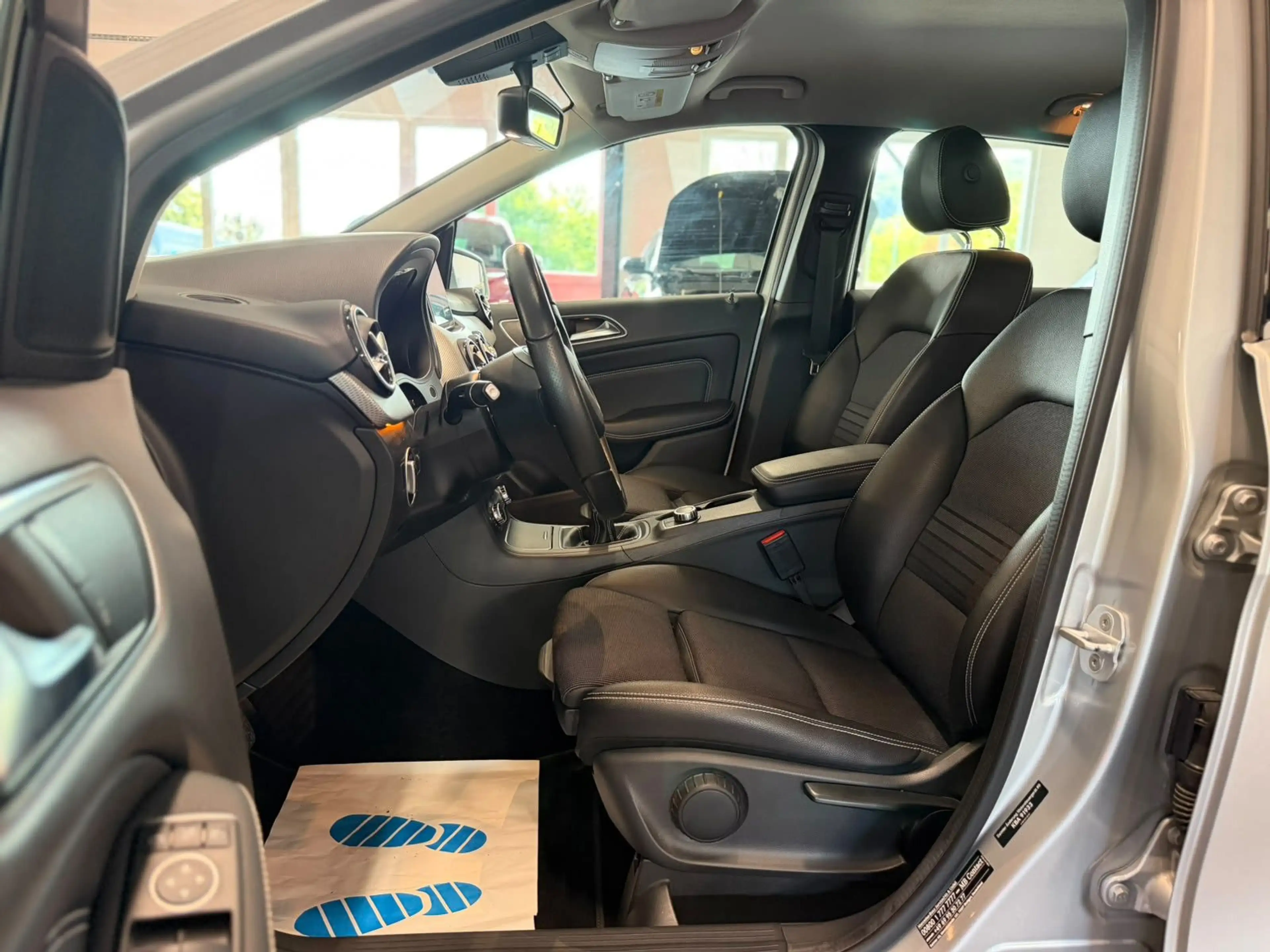 Mercedes-Benz B 180 GARMINMAP+AHK(SCHWENK)+SHZ+PDC/V/H+PARK.AS — photo 7