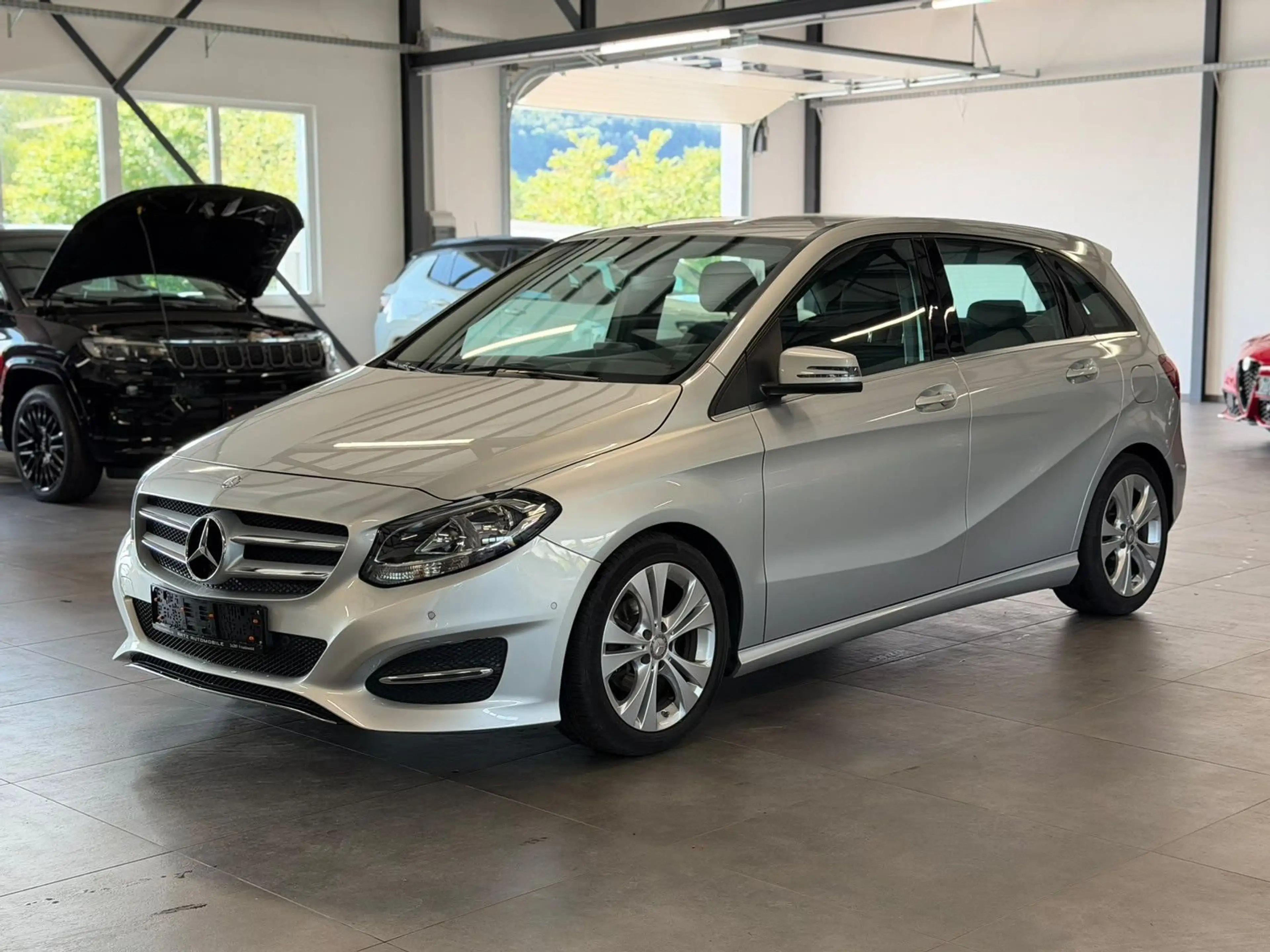 Mercedes-Benz B 180 GARMINMAP+AHK(SCHWENK)+SHZ+PDC/V/H+PARK.AS — photo 3