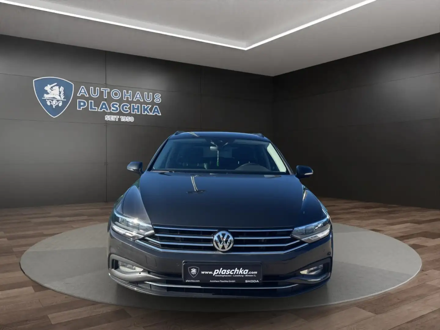 Volkswagen Passat Variant 1.5 TSI DSG Business ACC*NAVI*AHK Klima Navi Gris - 2