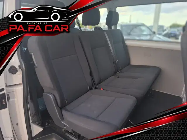 Volkswagen Caravelle view 17