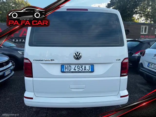 Volkswagen Caravelle view 5