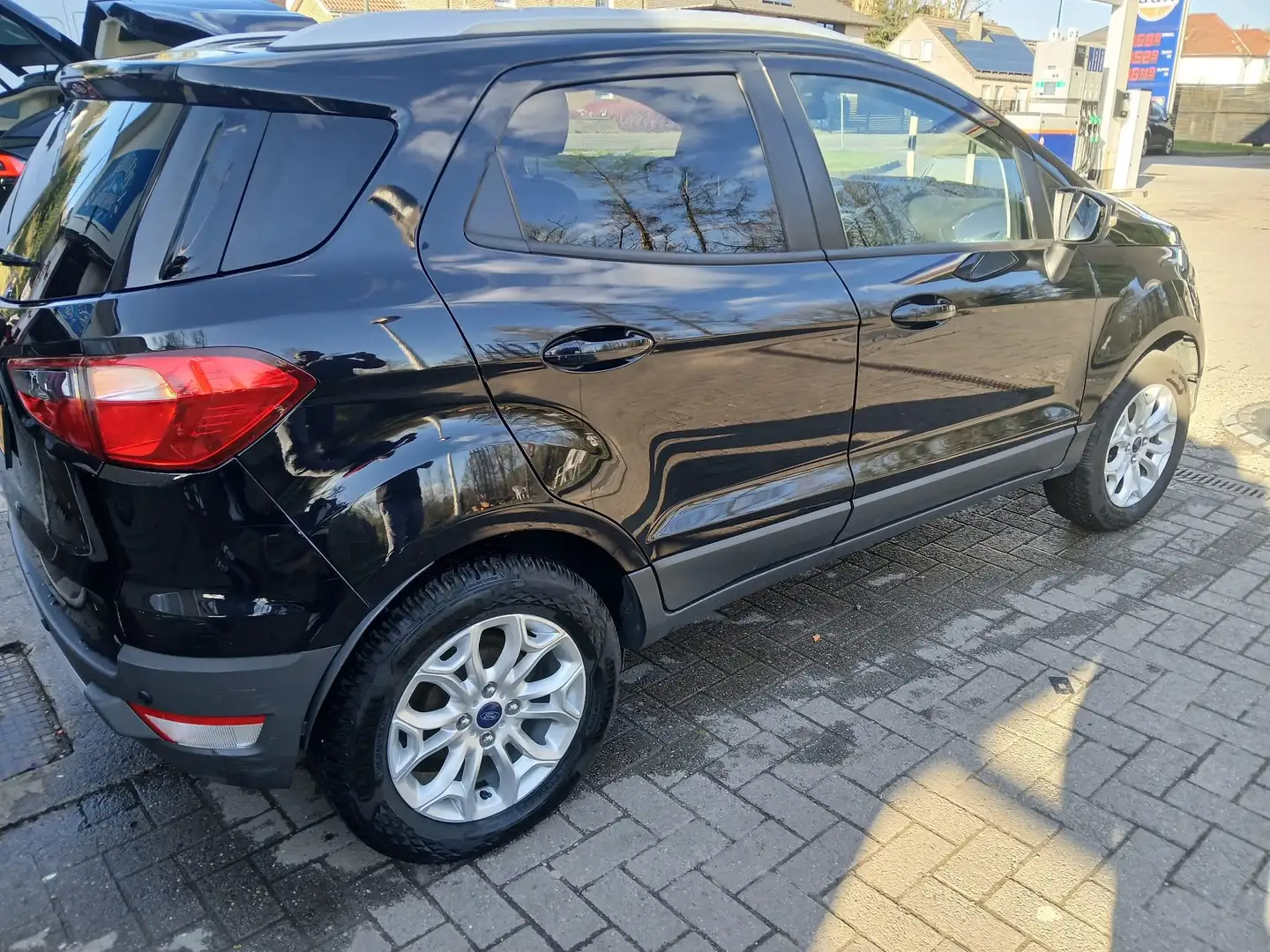 Ford EcoSport ECOSPORT 1.5 EcoBlue Allrad TITANIUM Noir - 1