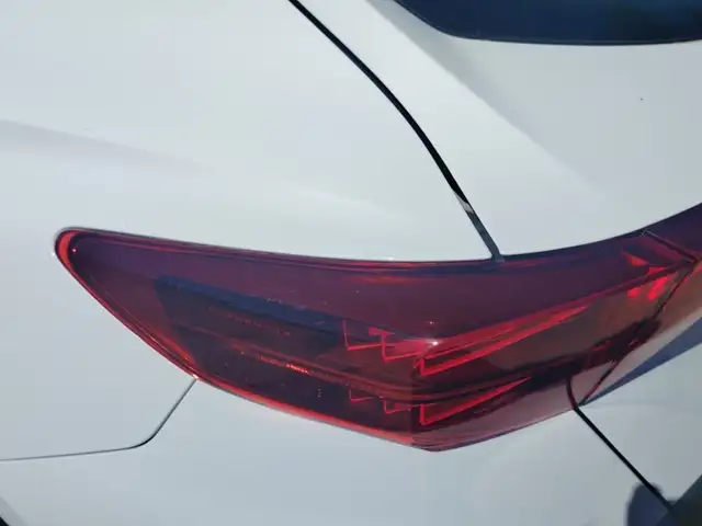 Cupra Formentor view 8