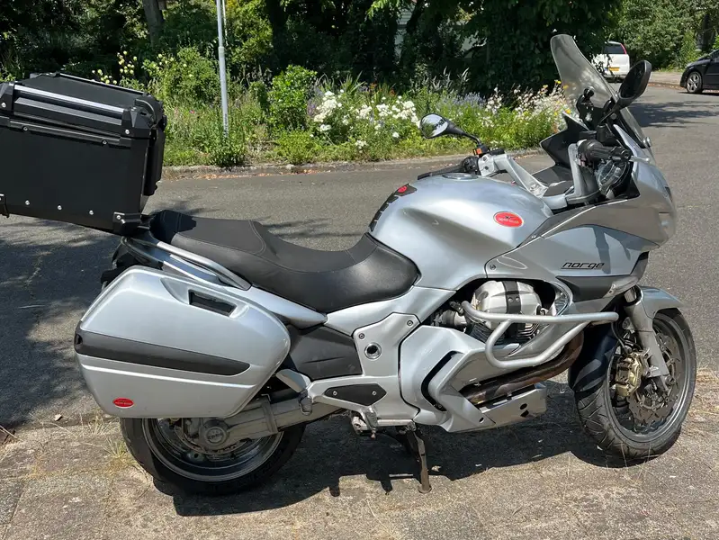 Moto Guzzi Norge 1200 - foto 3