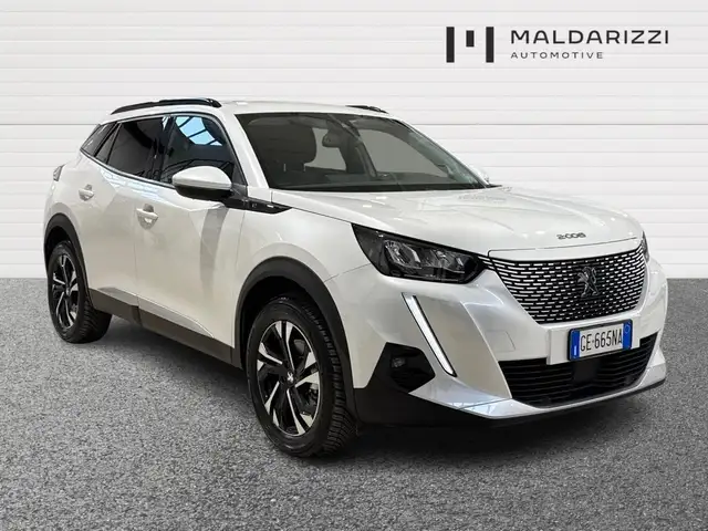 Peugeot e-2008 100kW  Allure Pack