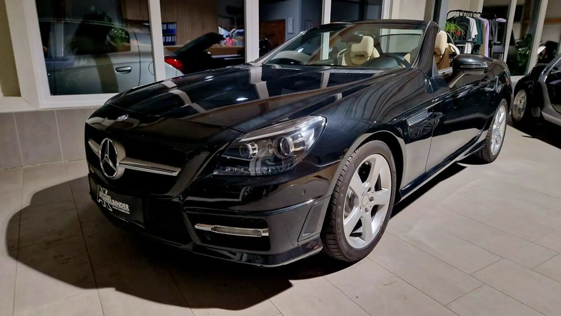 Mercedes-Benz SLK 250 BlueEfficiency Aut. Noir - 1
