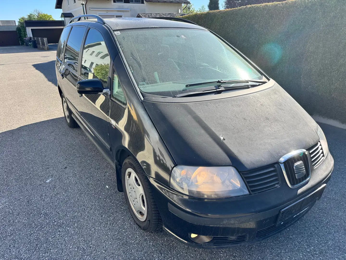SEAT Alhambra family 1,9 TDI Schwarz - 1