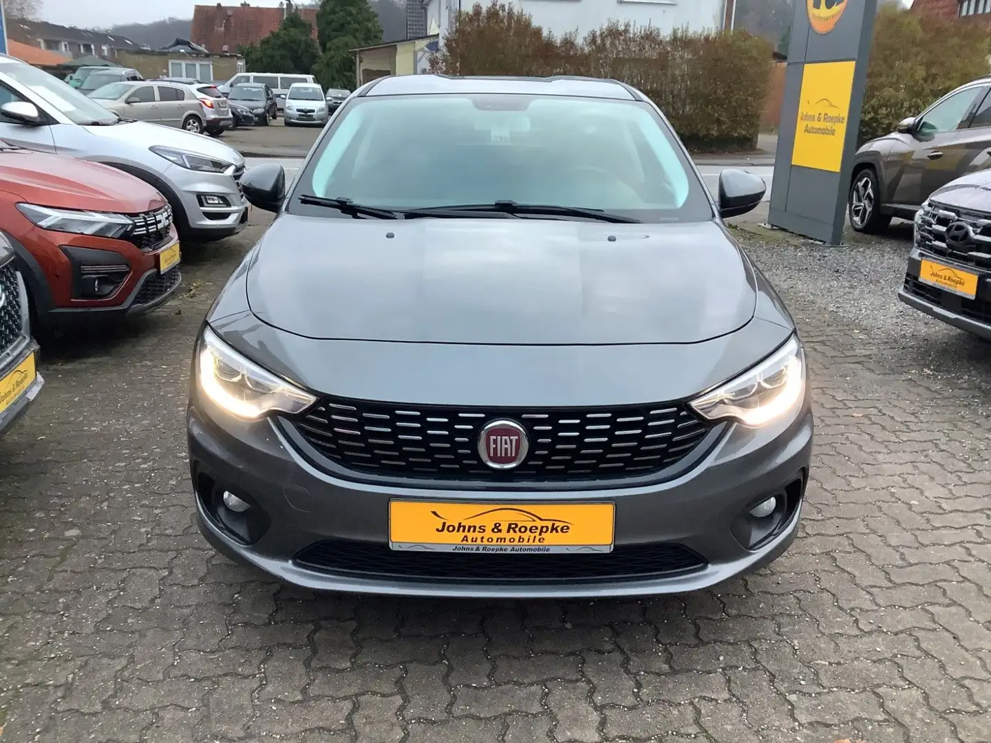 Fiat Tipo Kombi Mirror / ALLWETTERREIFEN / NAVI Grau - 2
