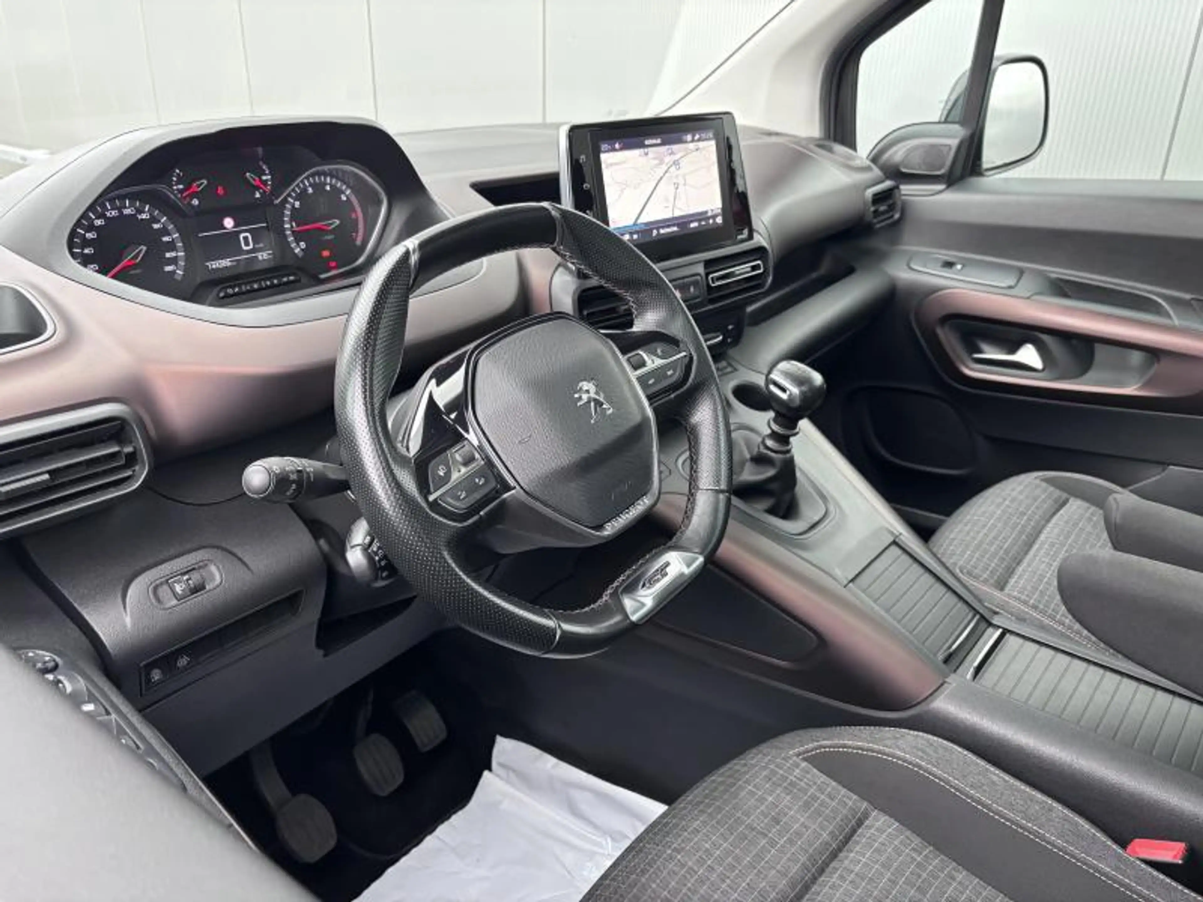 Peugeot Rifter GT — photo 8