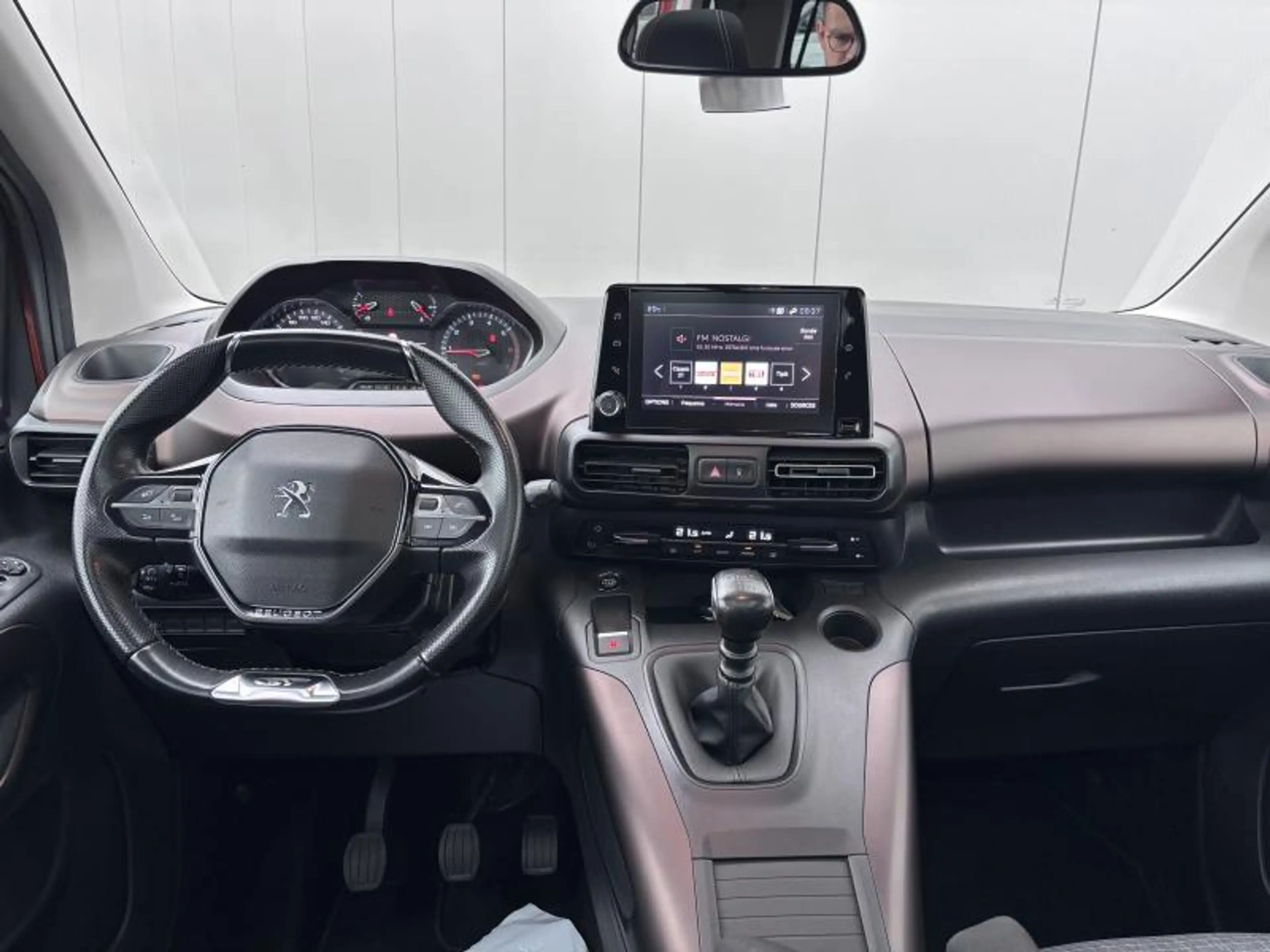 Peugeot Rifter GT — photo 12