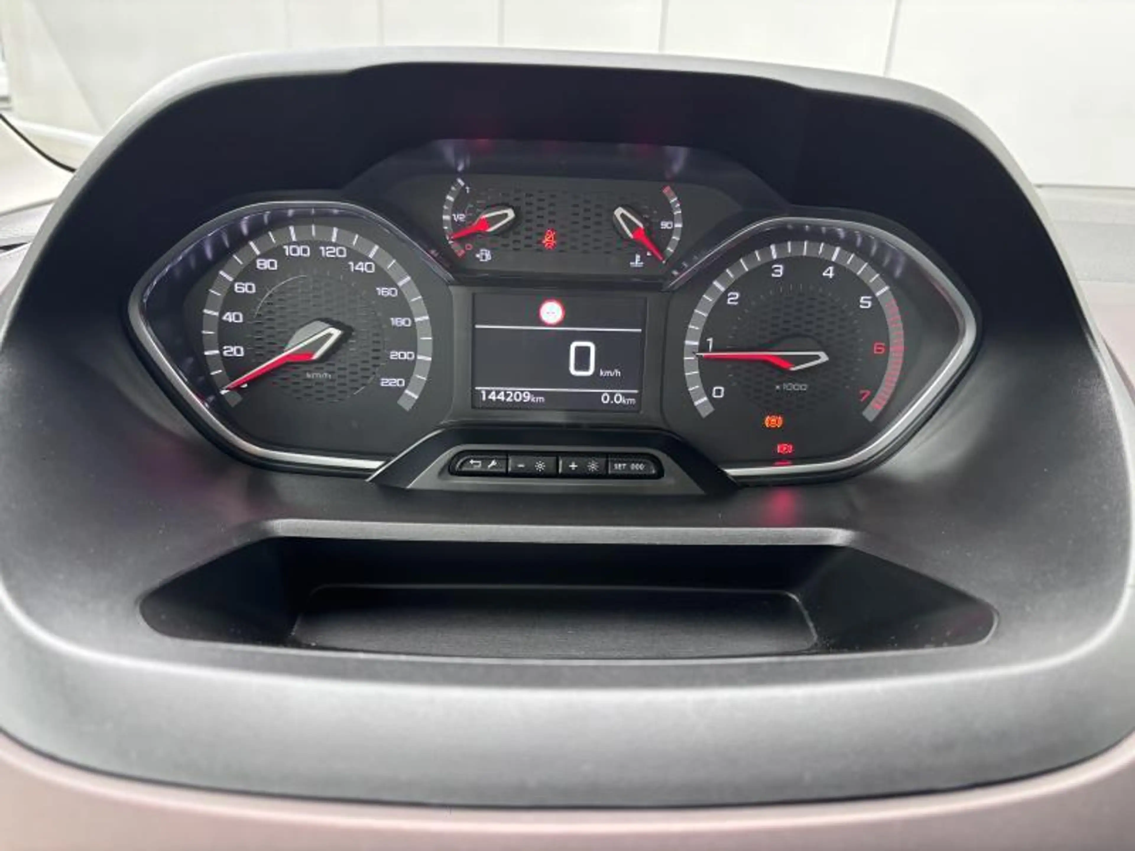 Peugeot Rifter GT — photo 14