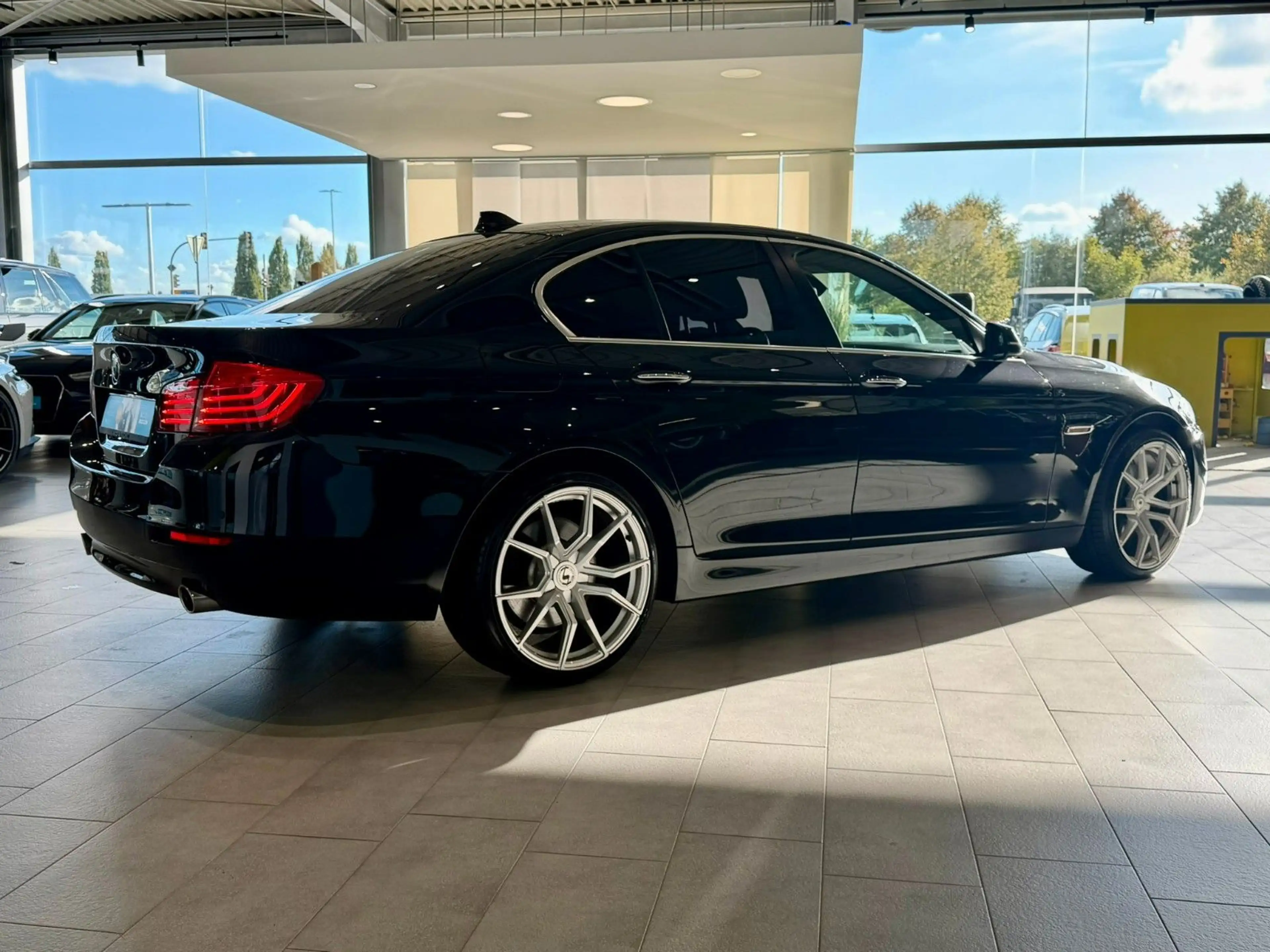 BMW 535 d xDrive*Sitzbelüftung*Schmidt*ACC*Memory*SHZ — photo 6