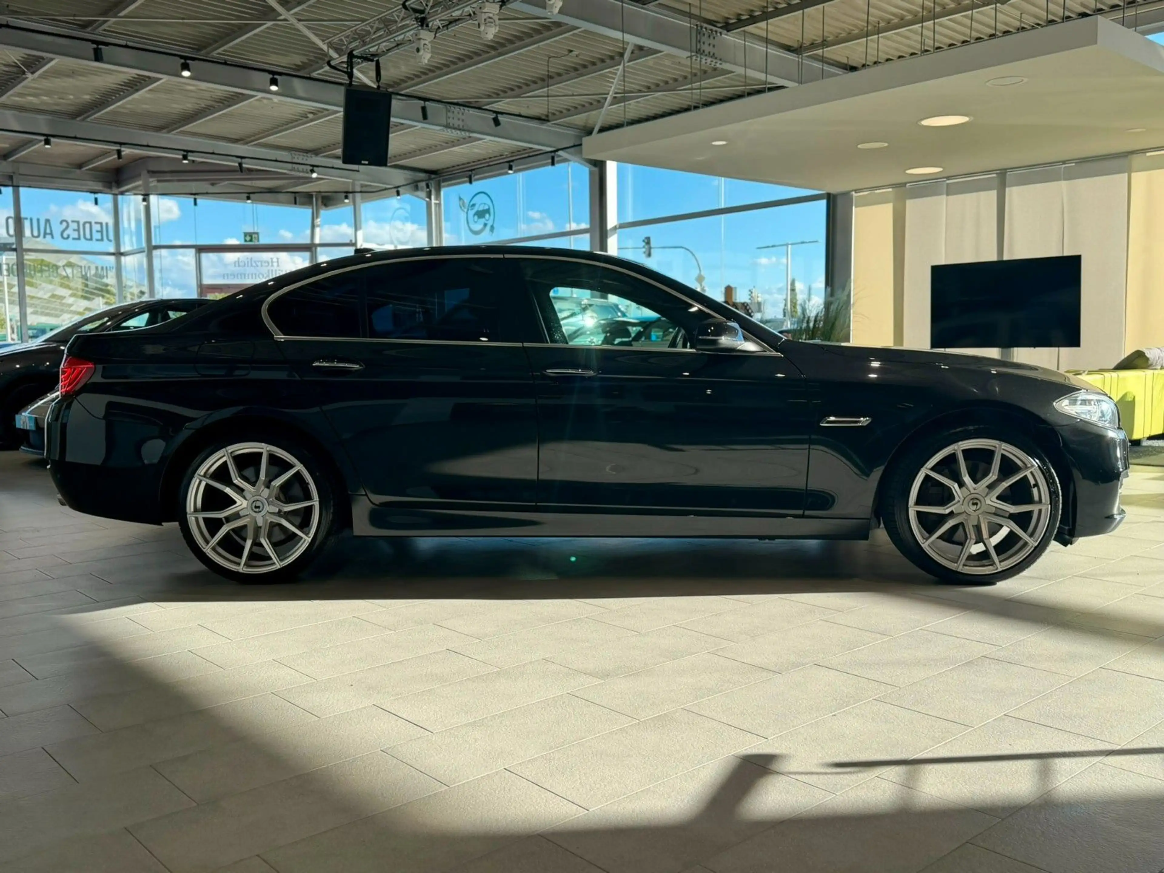 BMW 535 d xDrive*Sitzbelüftung*Schmidt*ACC*Memory*SHZ — photo 7