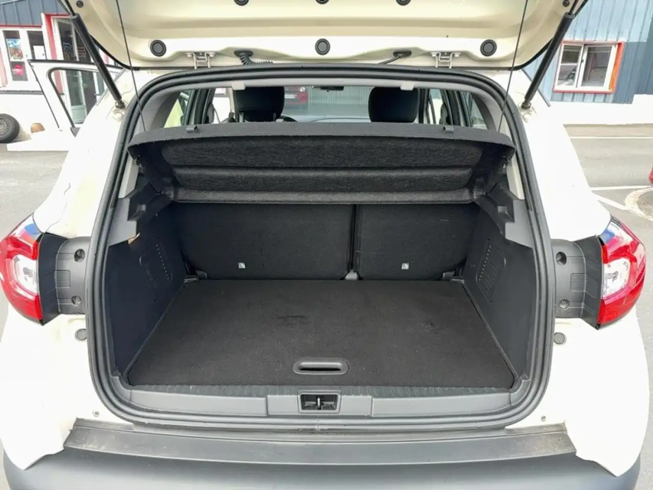 Renault Captur — photo 13