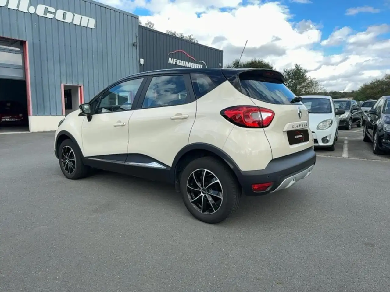 Renault Captur — photo 8