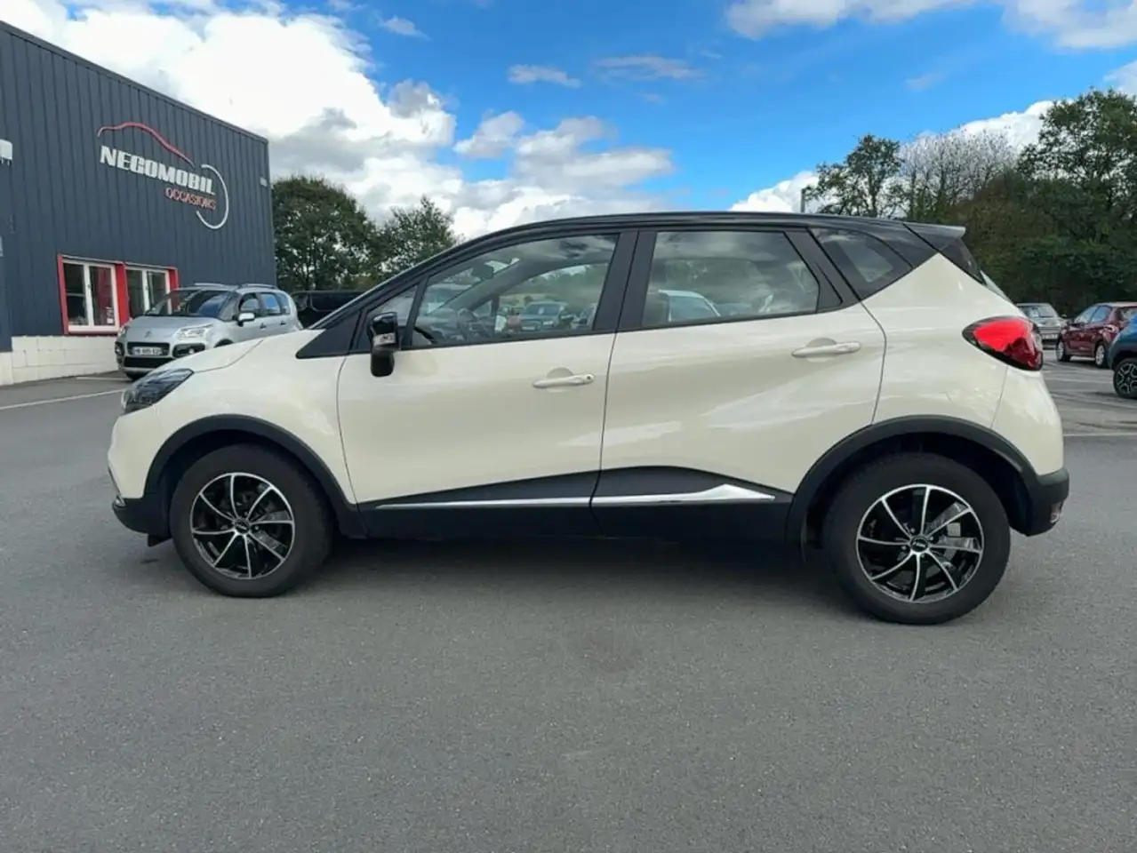Renault Captur — photo 9