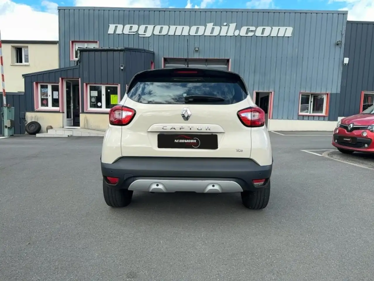 Renault Captur — photo 7