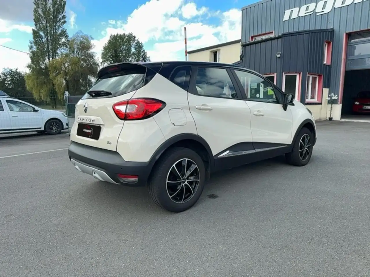 Renault Captur — photo 6