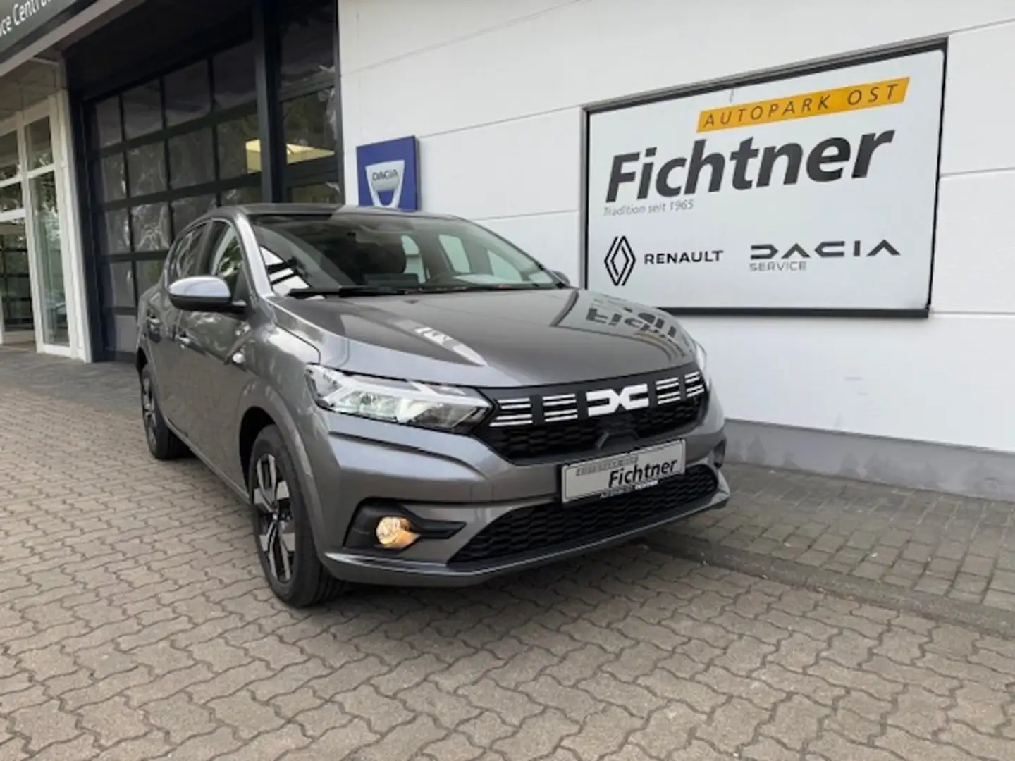 Dacia Sandero Expression TCe 90 Automatik Sitzheizung Gris - 1