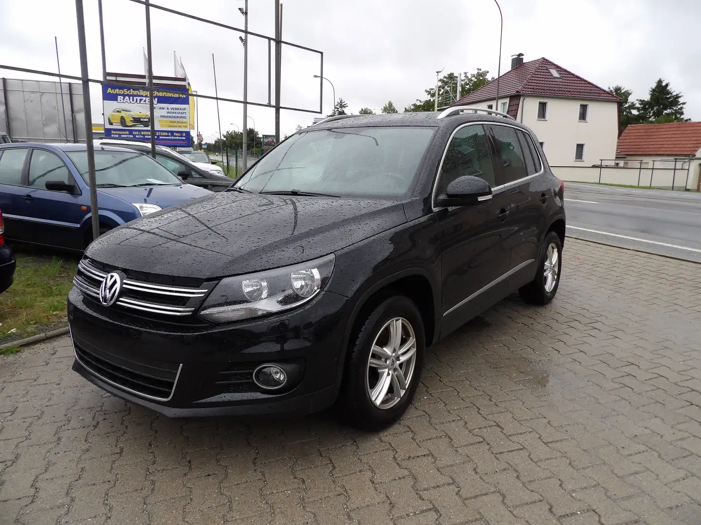 Volkswagen Tiguan Lounge Sport Klima Aluräder Radio HU AU Neu Schwarz - 1