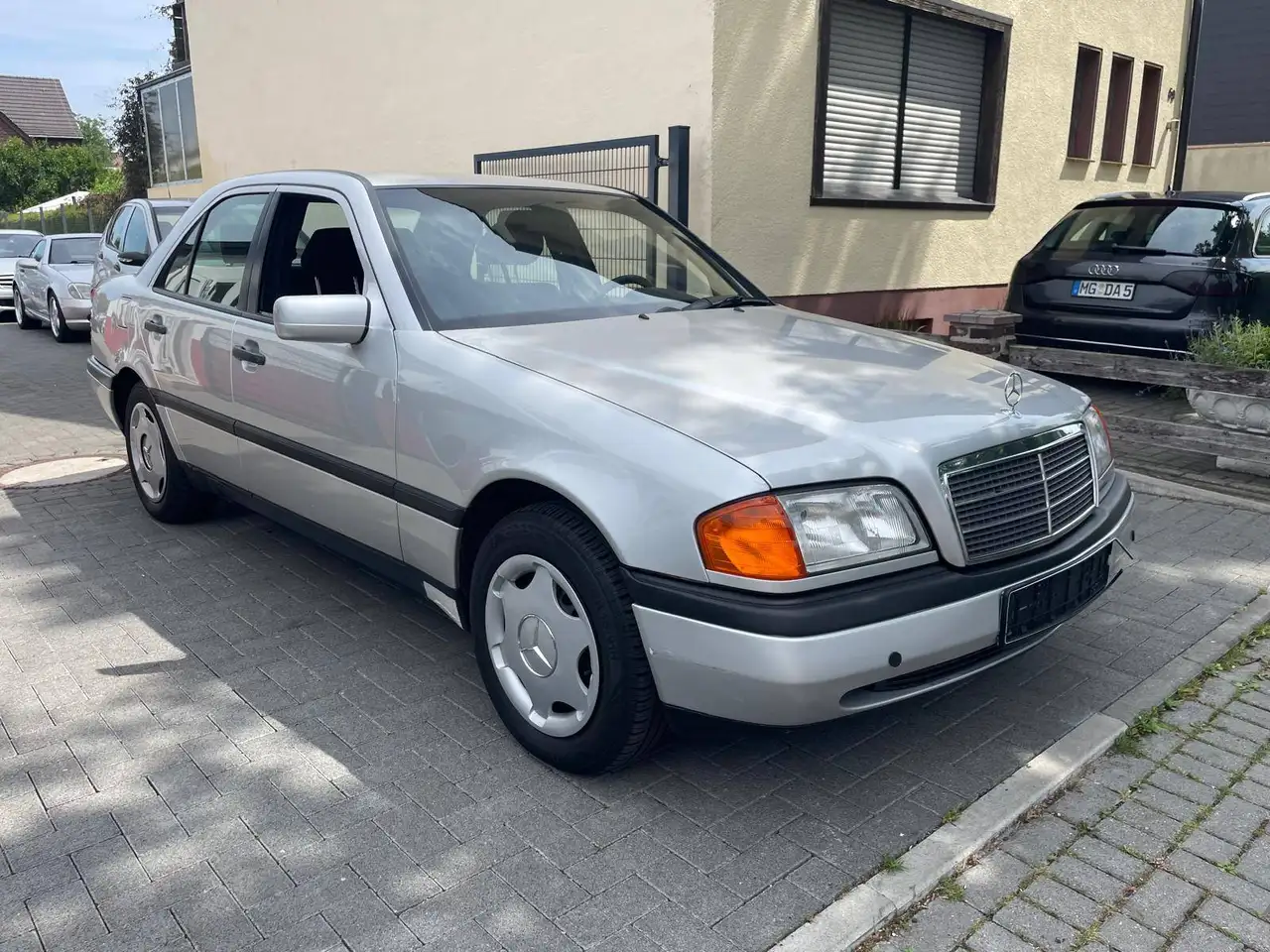Mercedes-Benz C 180 C-Klasse Classic Klima Schiebedach TÜV NEU, foto 1