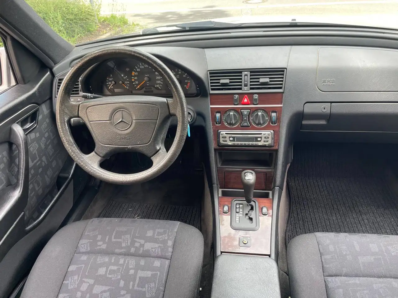 Mercedes-Benz C 180 C-Klasse Classic Klima Schiebedach TÜV NEU, foto 12