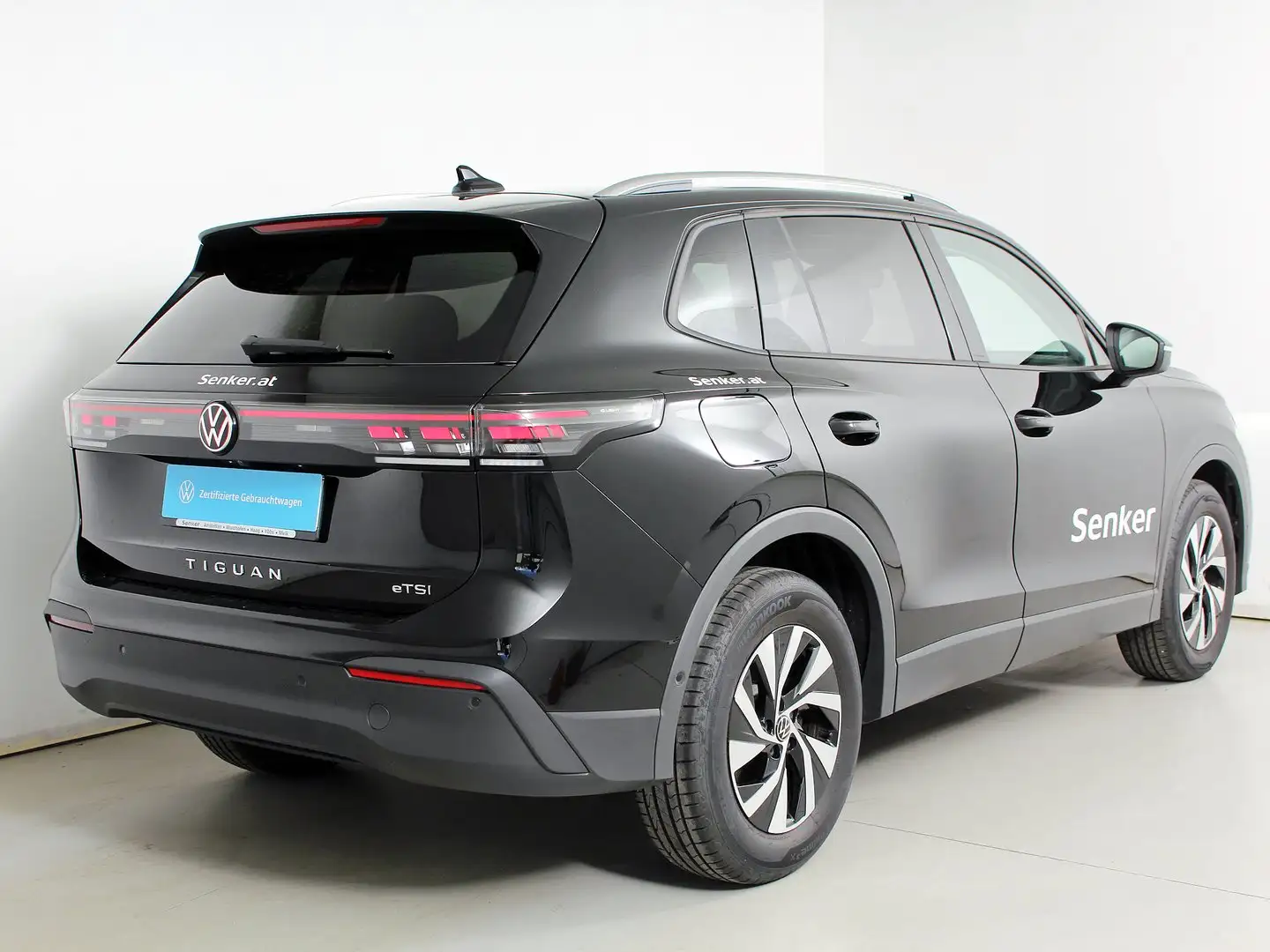 Volkswagen Tiguan Friends eTSI DSG Schwarz - 2