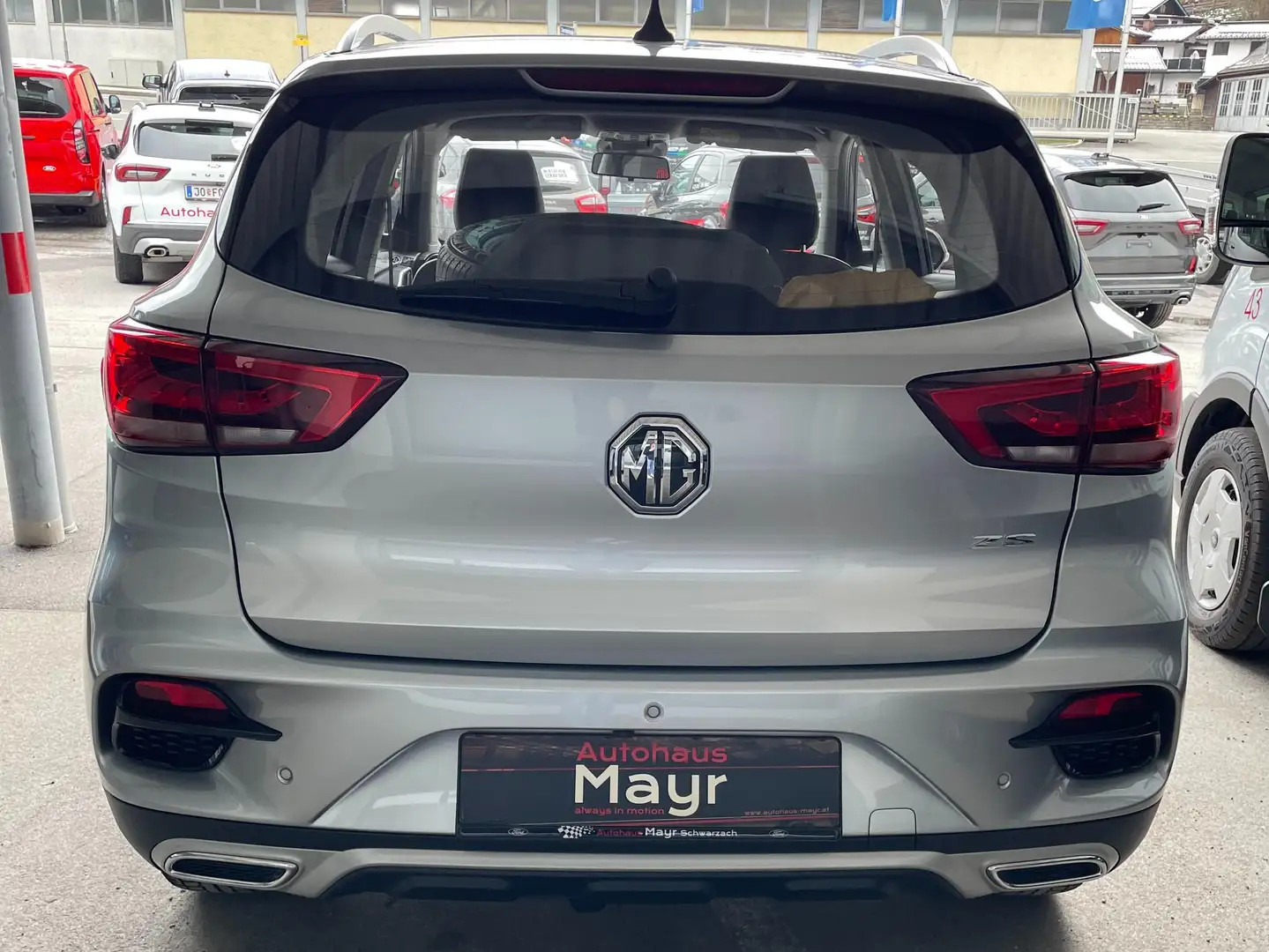 MG ZS Luxury Silber - 2