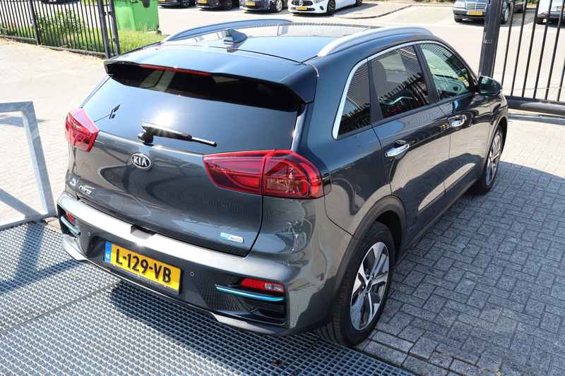 Kia e-Niro ExecutiveLine 64 kWh Panoramadak/Verwarmbare & gev — photo 10
