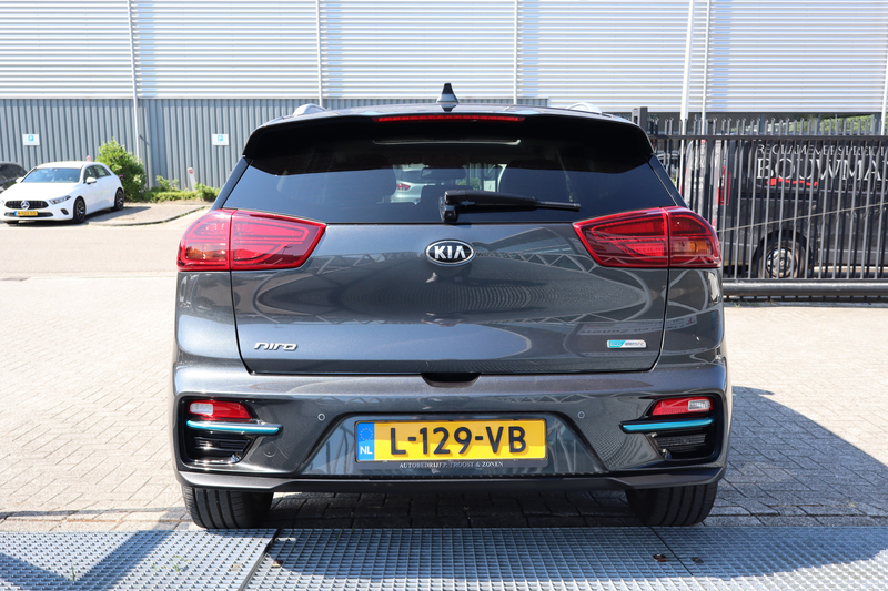 Kia e-Niro ExecutiveLine 64 kWh Panoramadak/Verwarmbare & gev — photo 11