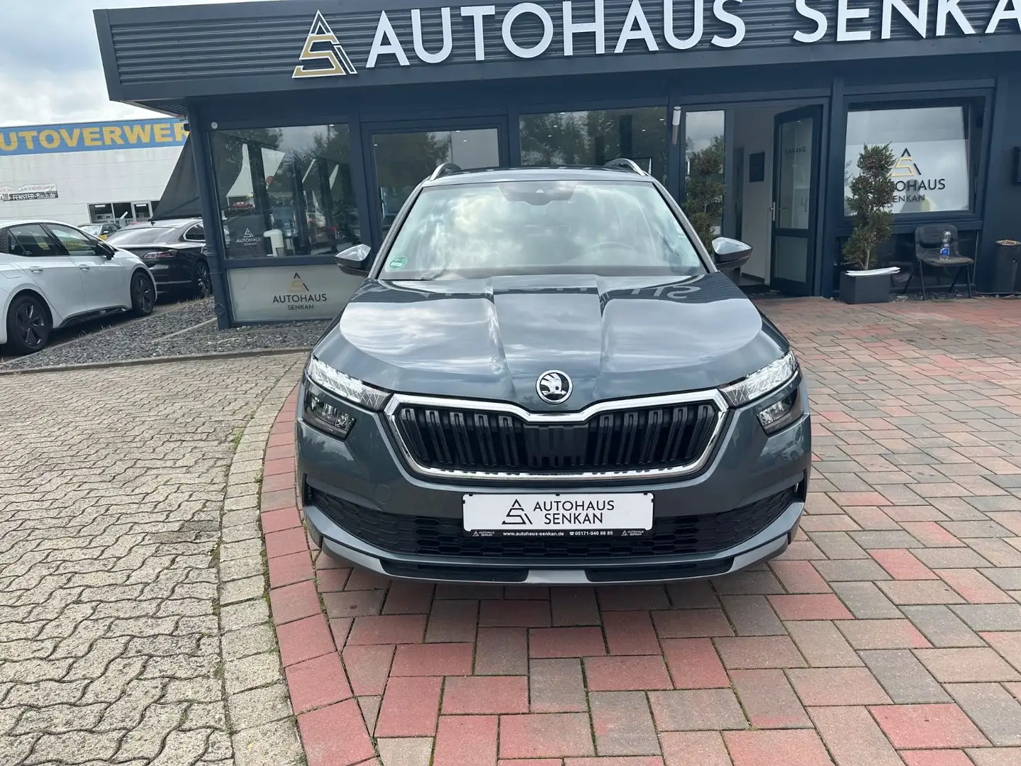 Skoda Kamiq 1.0 TSI DSG Ambition*LED*DAB*SHZ* Grau - 2