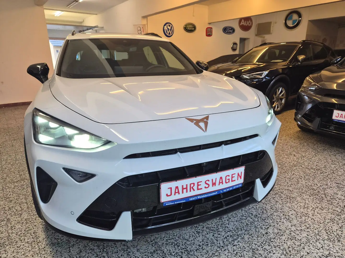CUPRA Formentor VZ 2.0 TSI 245 kW 4Drive PANORAMA Weiß - 1