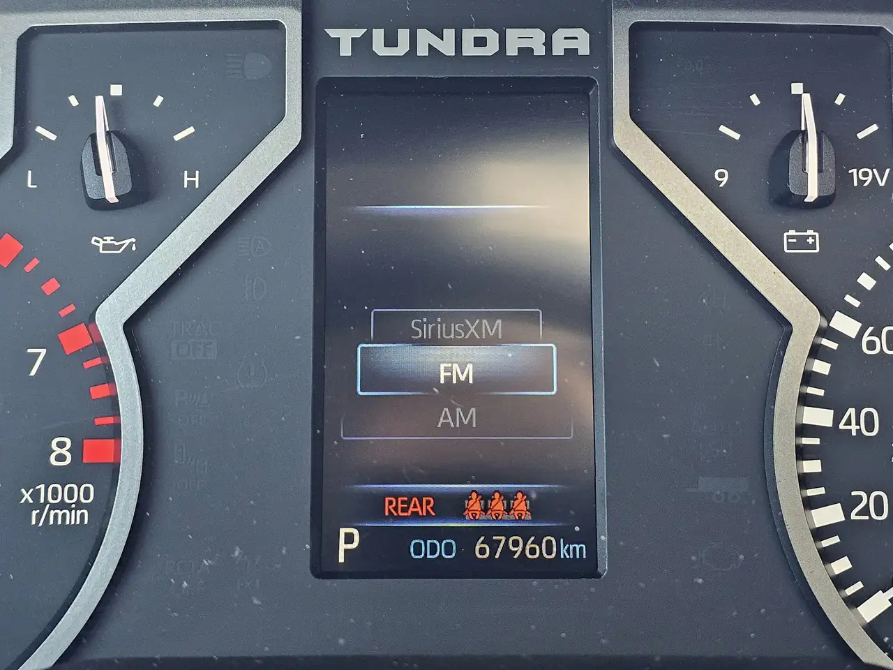 Toyota Tundra снимка Toyota Tundra