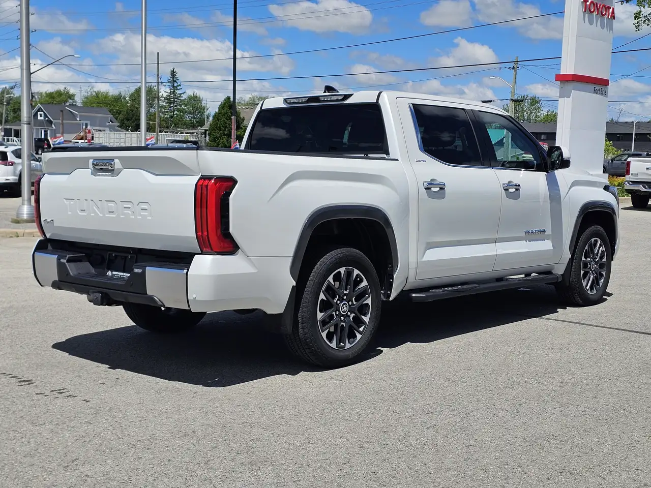 Toyota Tundra снимка Toyota Tundra