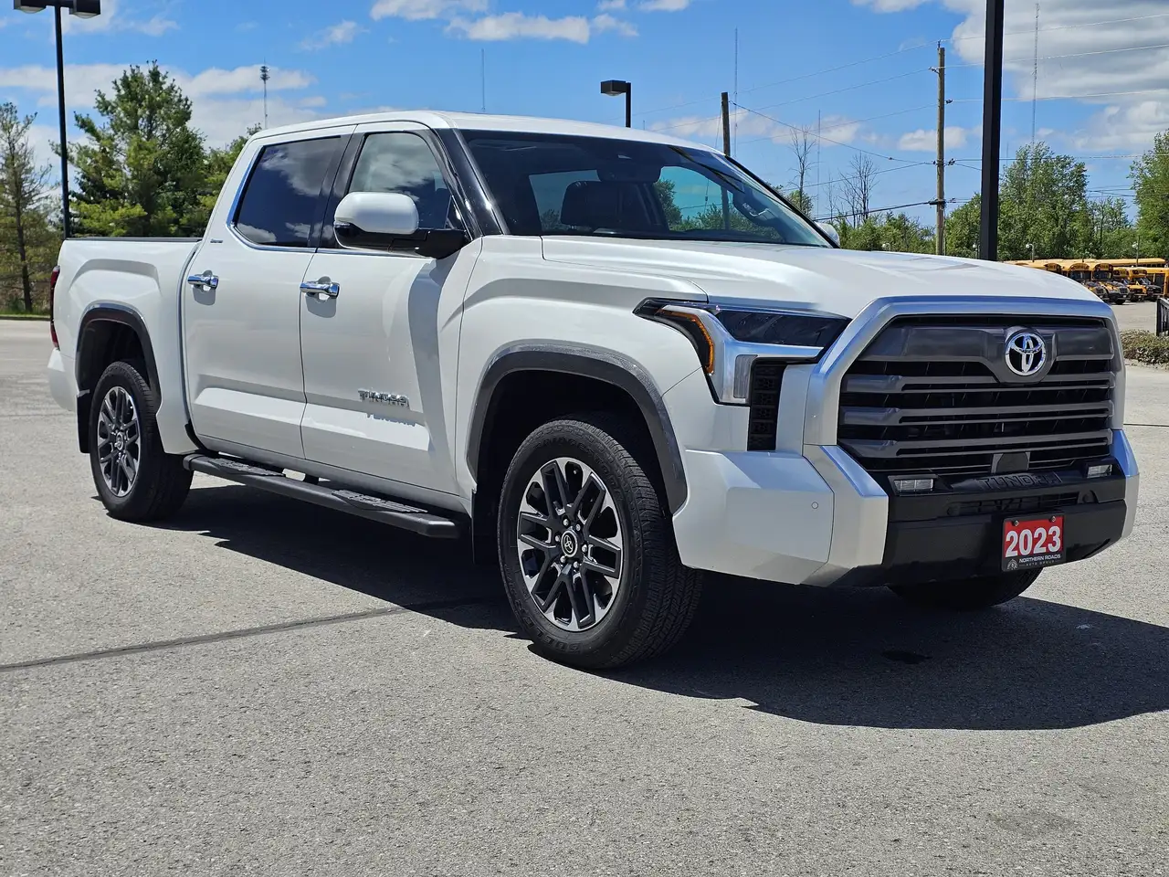 Toyota Tundra снимка Toyota Tundra