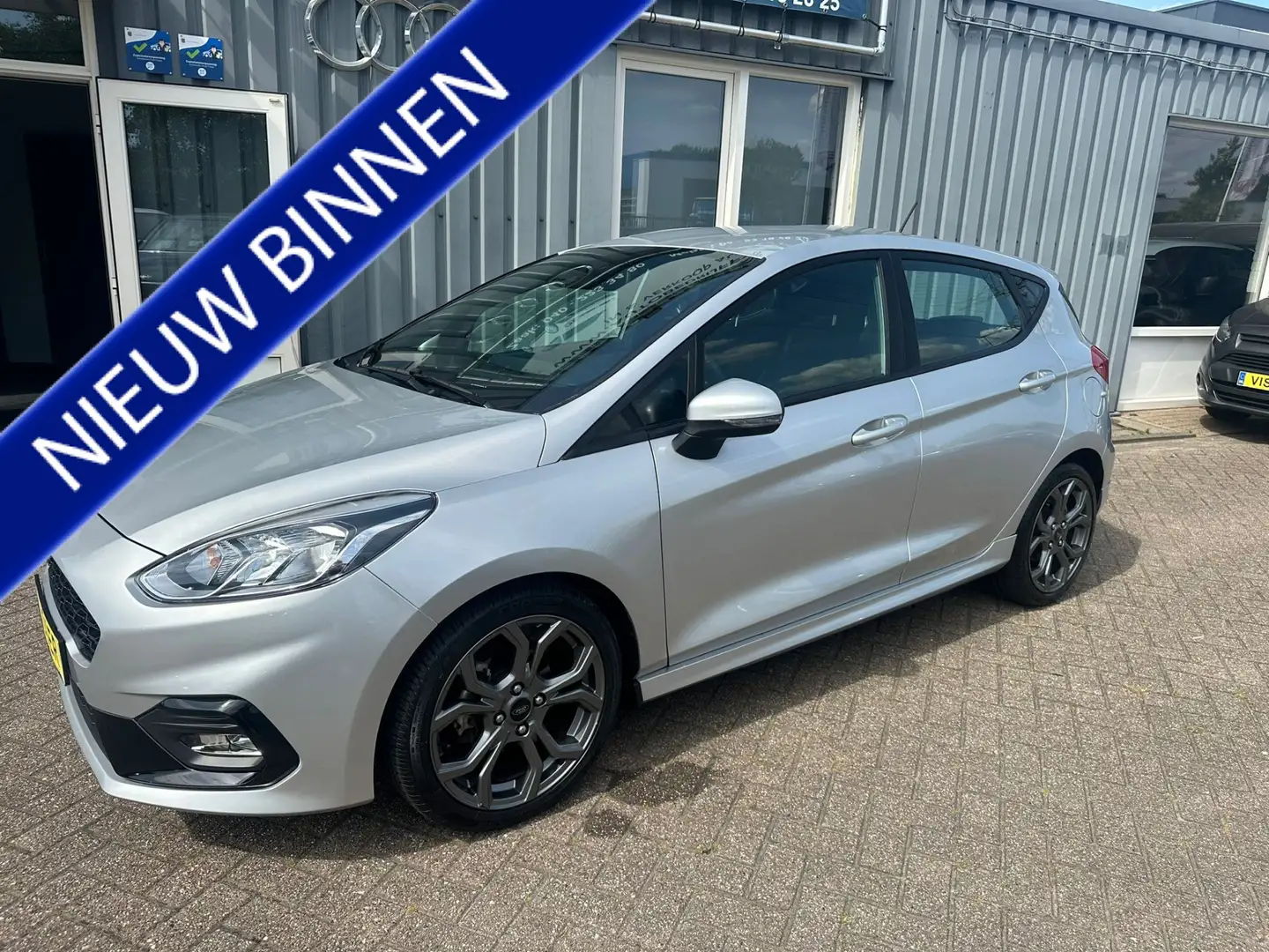 Ford Fiesta 1.0 EcoBoost ST Line ST LINE Grijs - 1