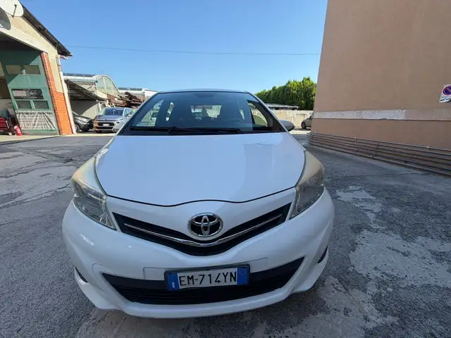 Toyota Yaris 5p 1.0 Now