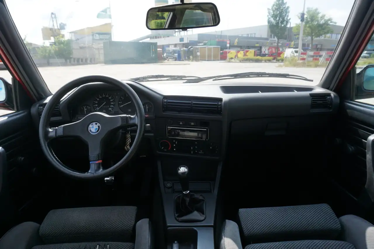 BMW 325i, foto 9
