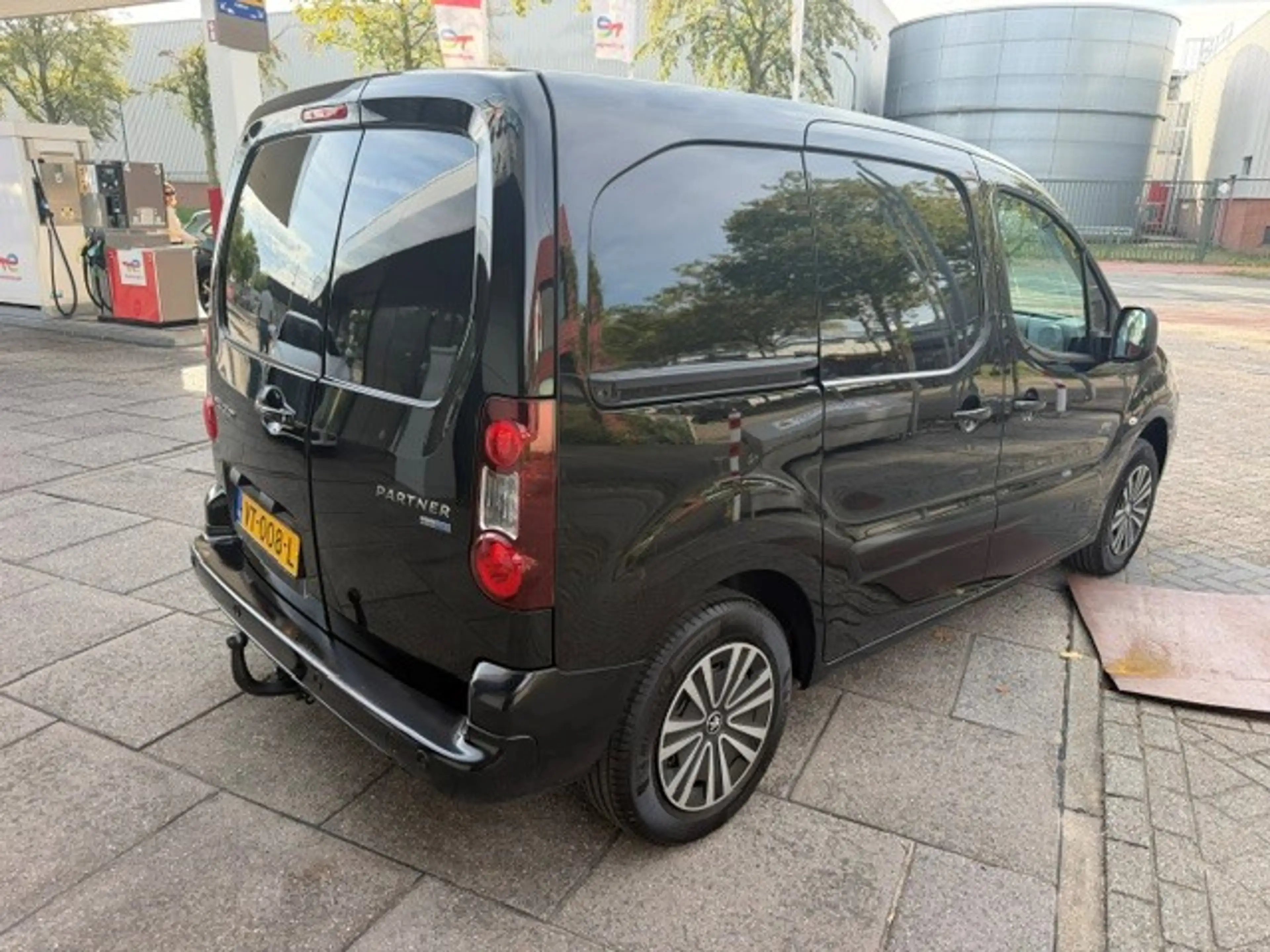 Peugeot Partner 120 1.6 BlueHDi 100 L1 Première S&S AIRCO I NAVIGA — photo 6