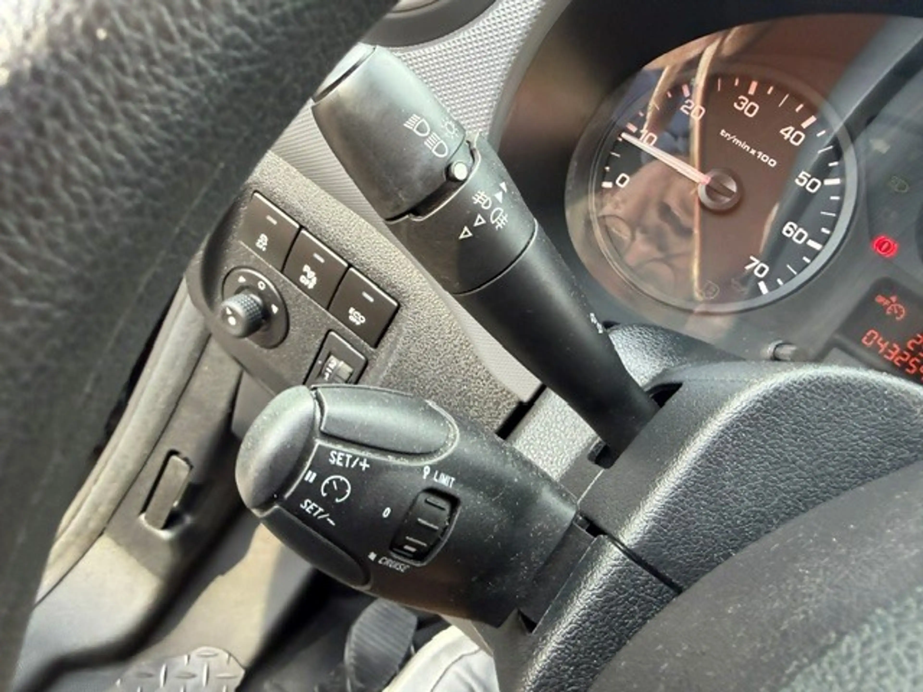 Peugeot Partner 120 1.6 BlueHDi 100 L1 Première S&S AIRCO I NAVIGA — photo 14