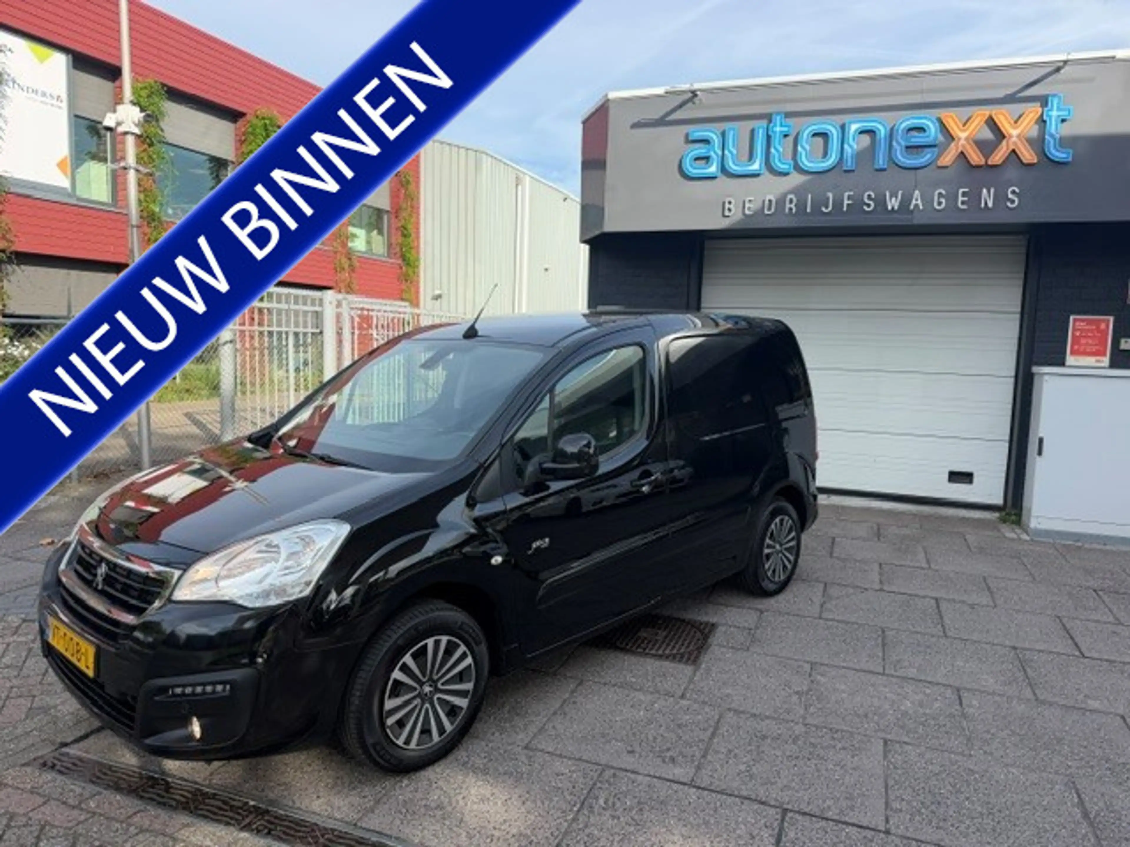 Peugeot Partner 120 1.6 BlueHDi 100 L1 Première S&S AIRCO I NAVIGA