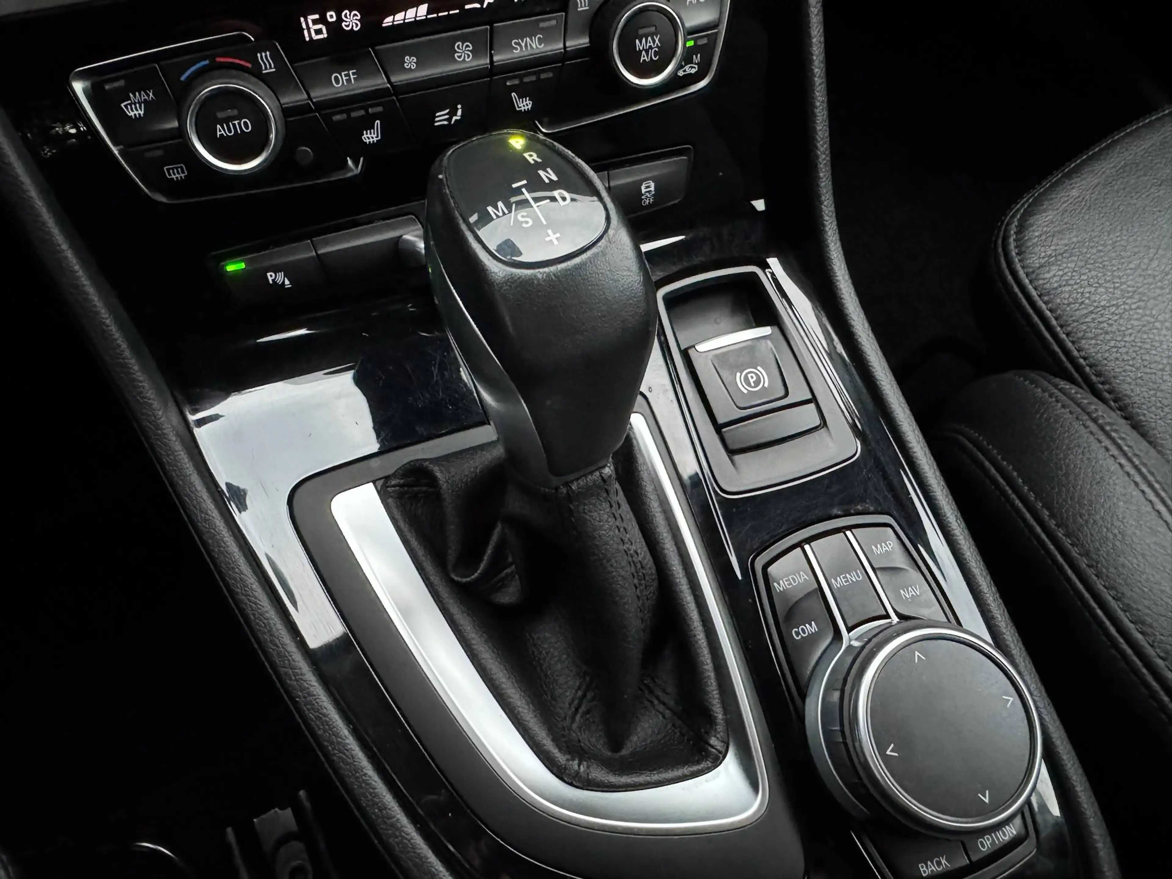 BMW 216 dA Gran Tourer 7 PLACES/Auto./Cuir/Clim/Navi/GAR 12M — photo 15