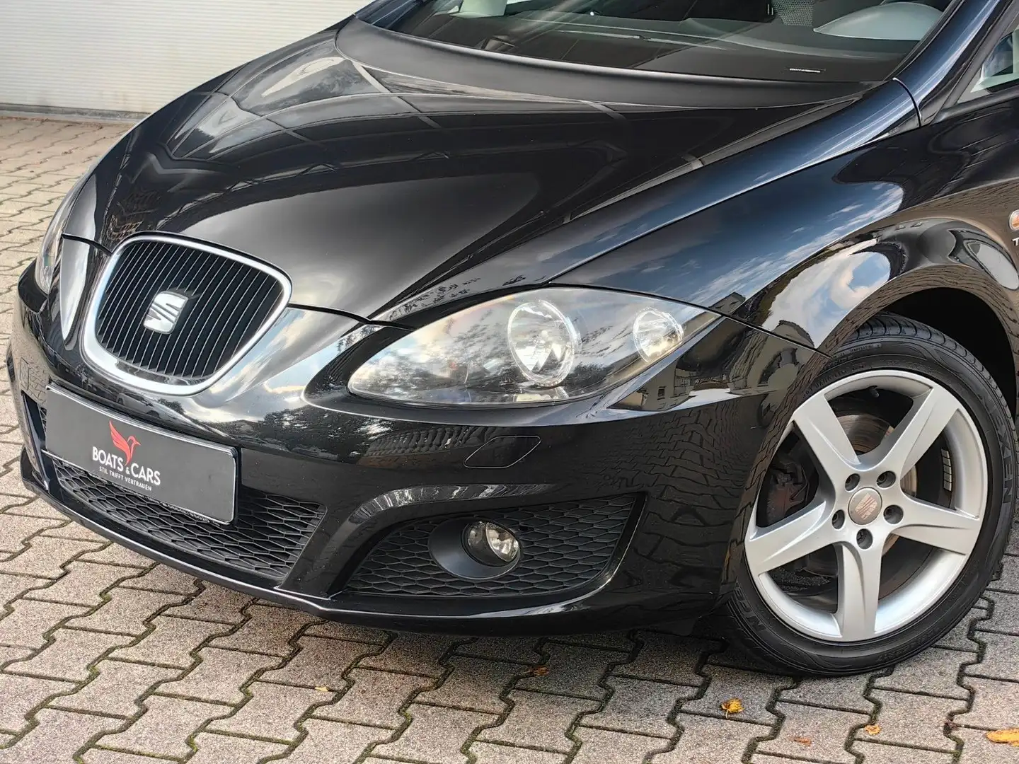 SEAT Leon Sport PDC|SHZ|TEMPOMAT|MFL|SERVICE&TÜV  NEU - 2