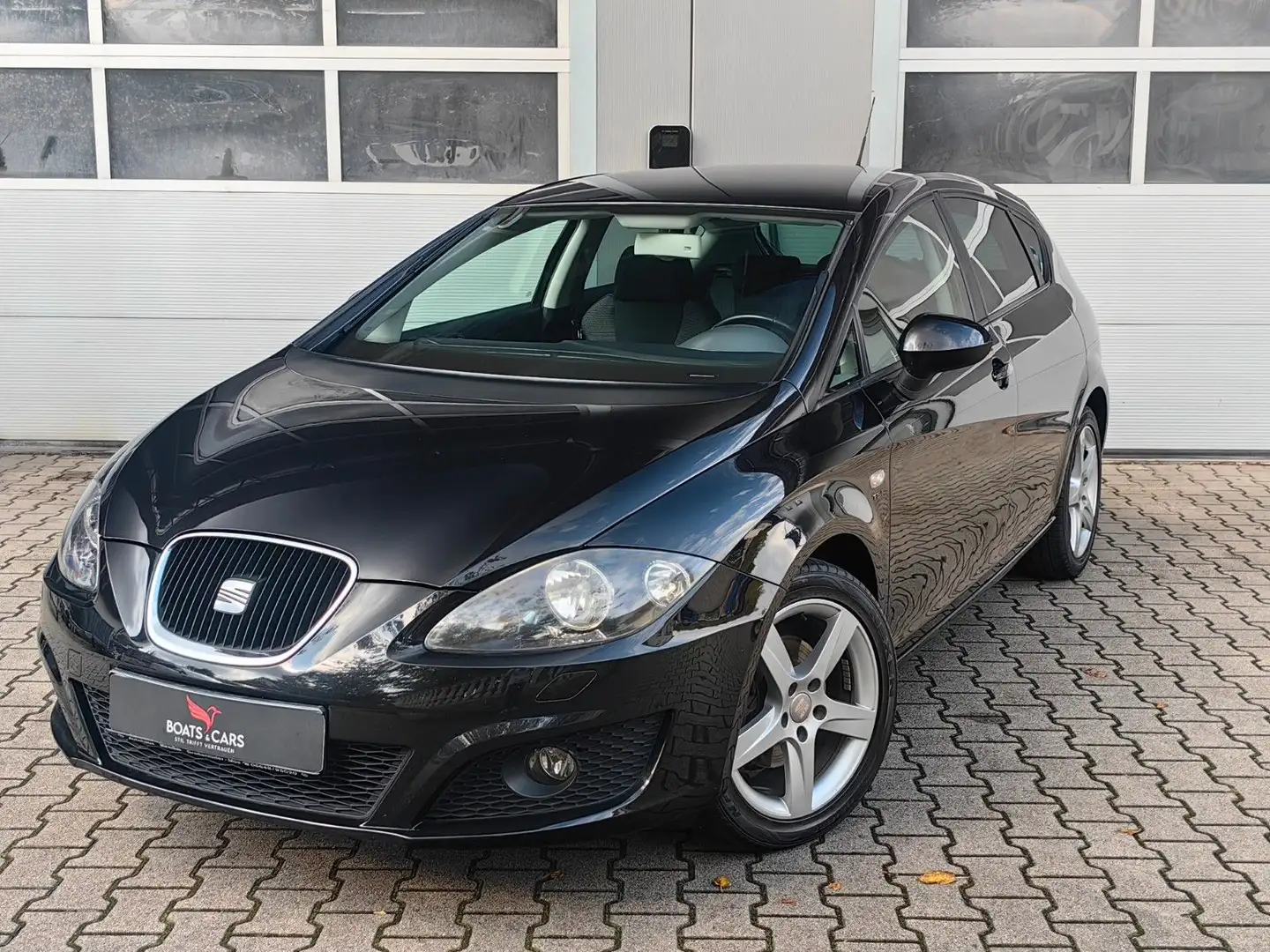 SEAT Leon Sport PDC|SHZ|TEMPOMAT|MFL|SERVICE&TÜV  NEU - 1